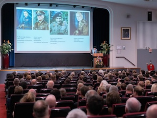 Prof.dr. Klinkert tijdens zijn afscheidscollege.